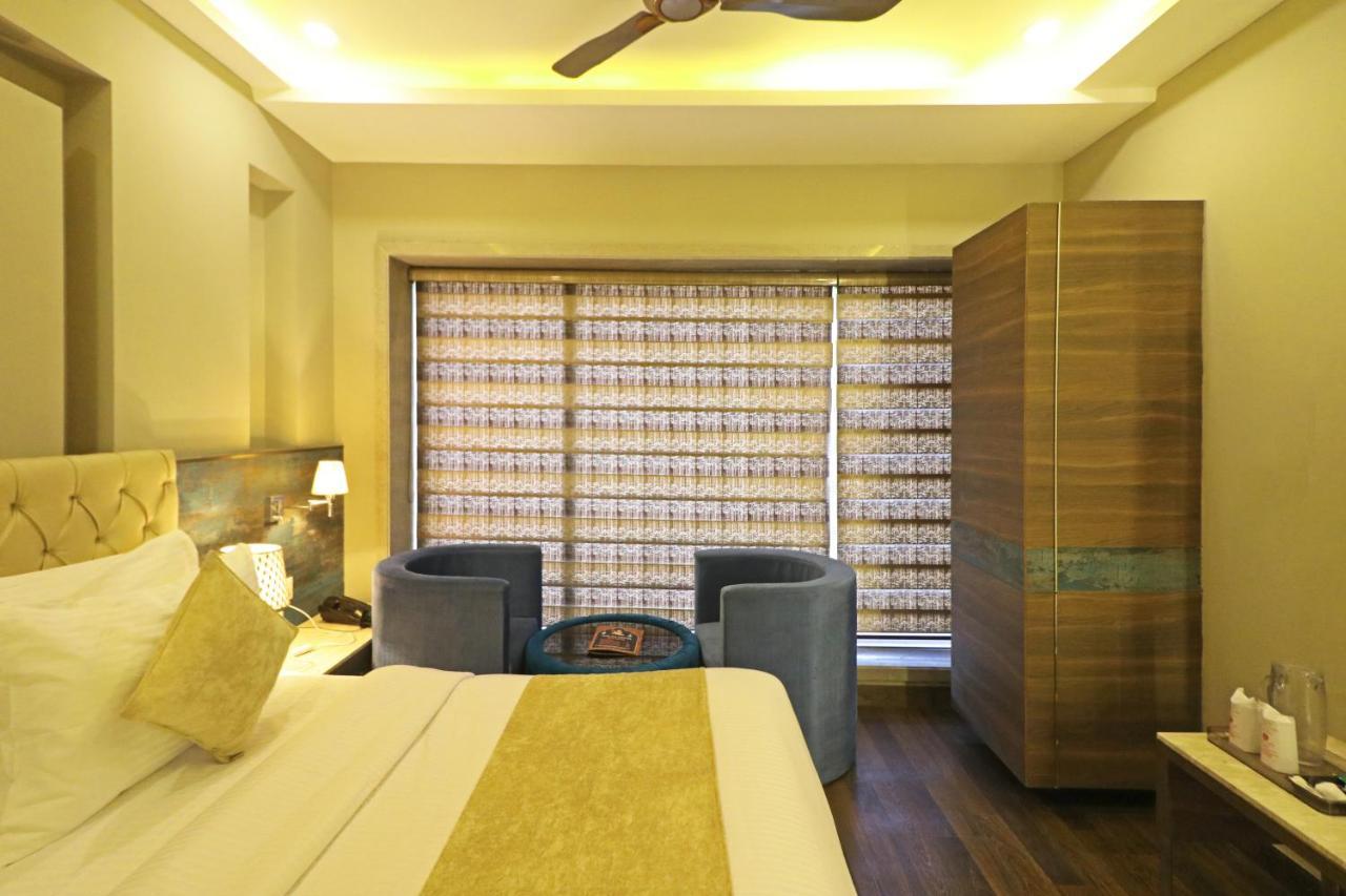 The Ivy Grand Hotel In City Centre With Free Secured Parking Neu-Delhi Exterior foto