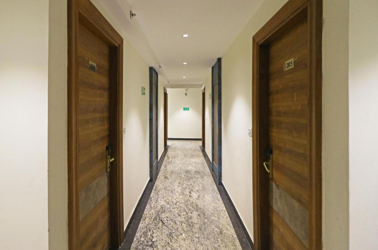 The Ivy Grand Hotel In City Centre With Free Secured Parking Neu-Delhi Exterior foto