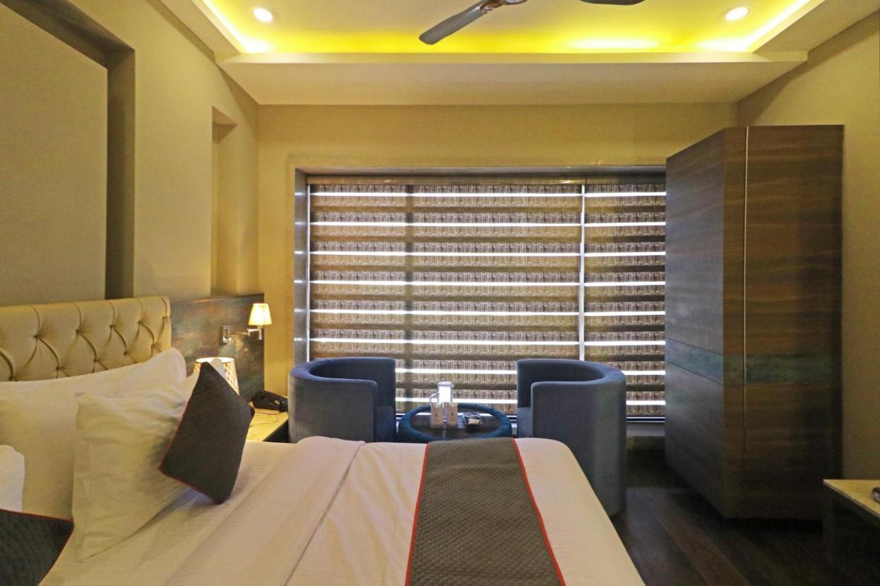 The Ivy Grand Hotel In City Centre With Free Secured Parking Neu-Delhi Exterior foto