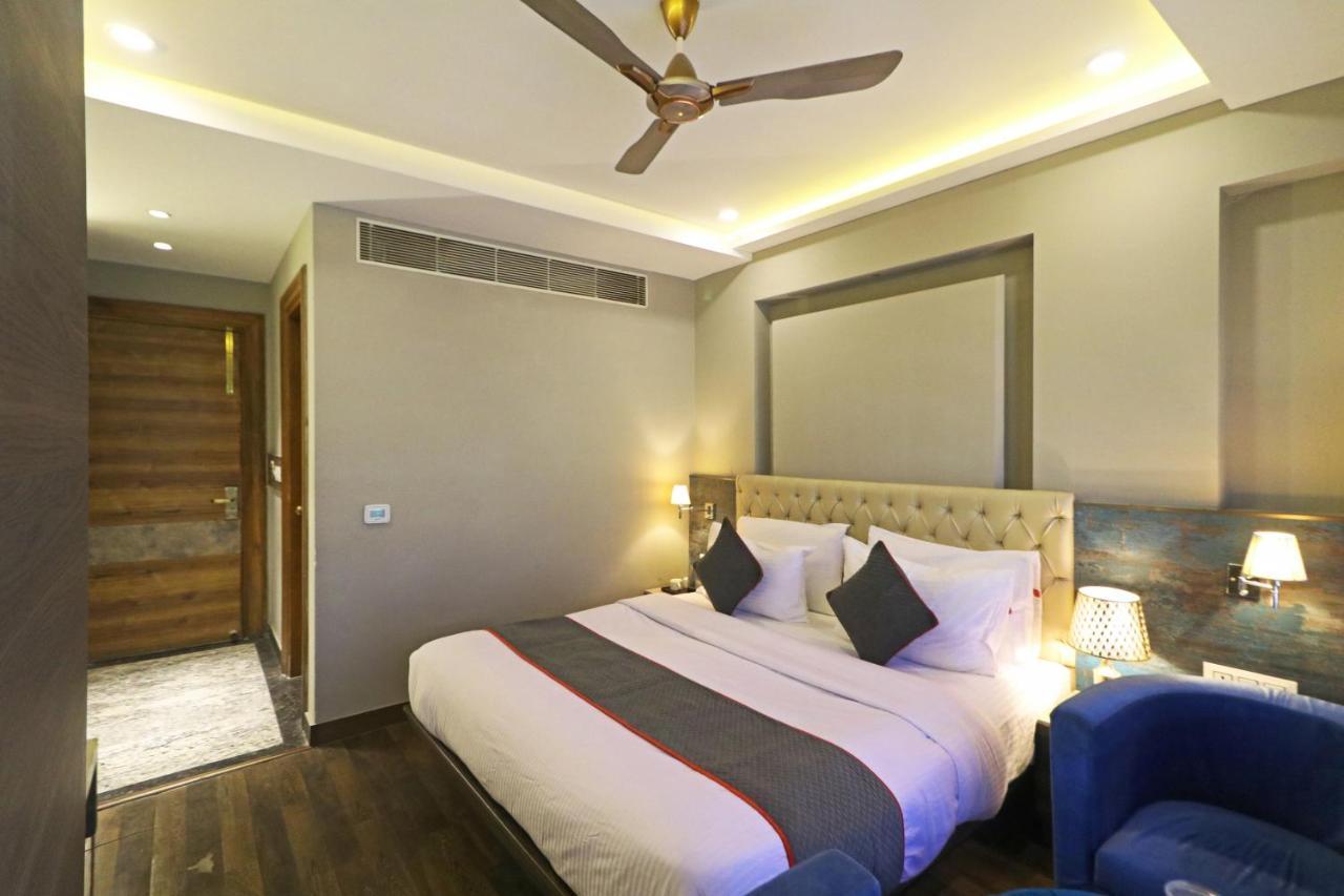 The Ivy Grand Hotel In City Centre With Free Secured Parking Neu-Delhi Exterior foto