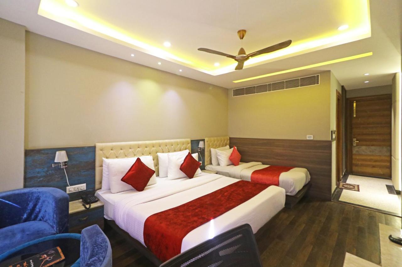 The Ivy Grand Hotel In City Centre With Free Secured Parking Neu-Delhi Exterior foto